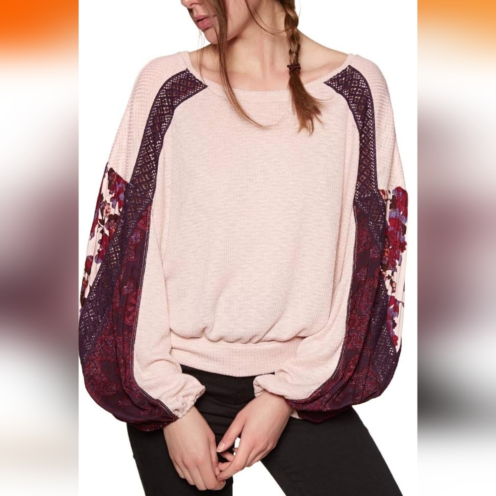 Free People Casual Clash Top in Rose Size Medium Like New